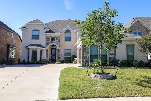 $649,000 | 222 Crestview Drive, Midlothian, TX 76065