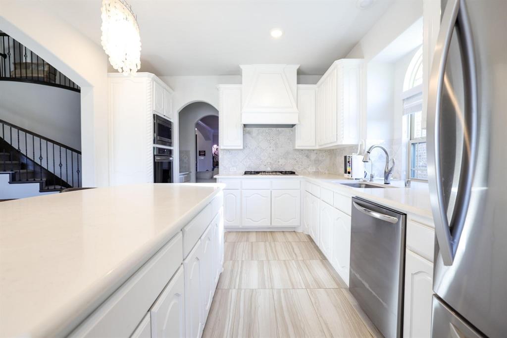 222 Crestview Drive Midlothian, TX 76065 - Photo 6 of 26