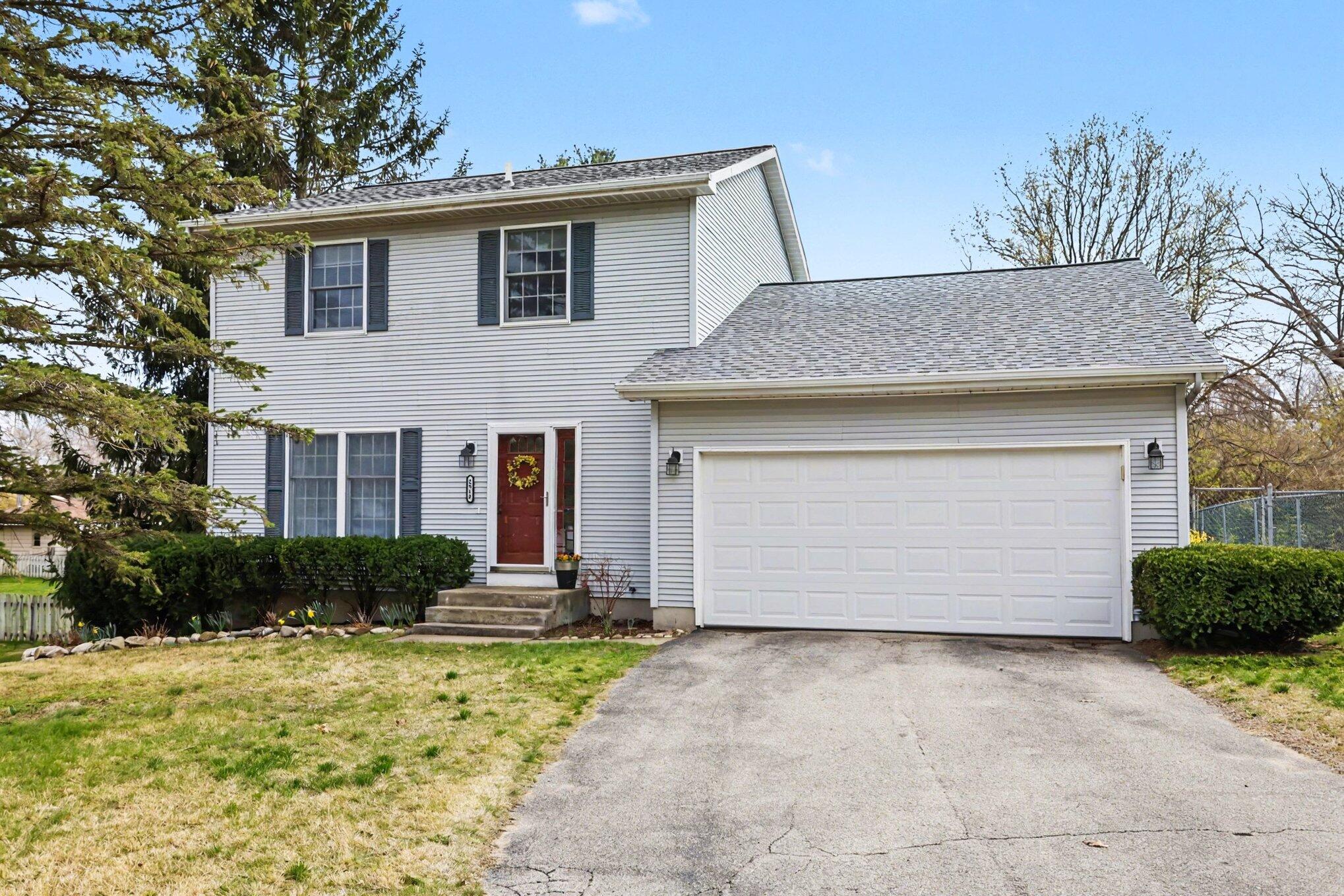 2956 West John Beers Road Stevensville, MI 49127 - Photo 2 of 29 003_file_4979