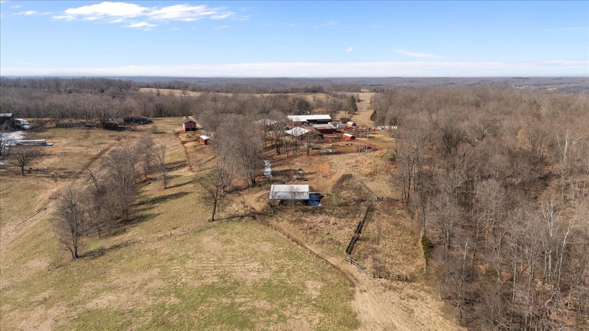 1429 Hunley Branch Road Charlotte, TN 37036 - Photo 51 of 51 a view of a city
