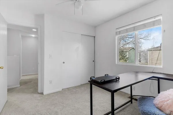 a view of entryway with a window