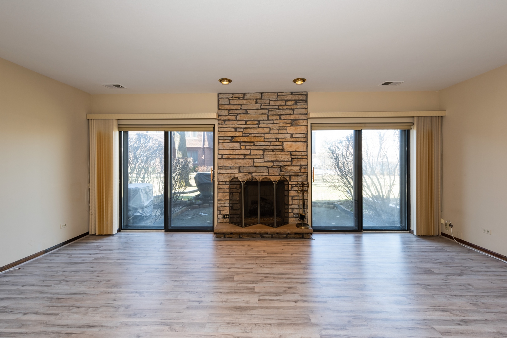 422 South Dee Road Park Ridge, IL 60068 - Photo 4 of 20