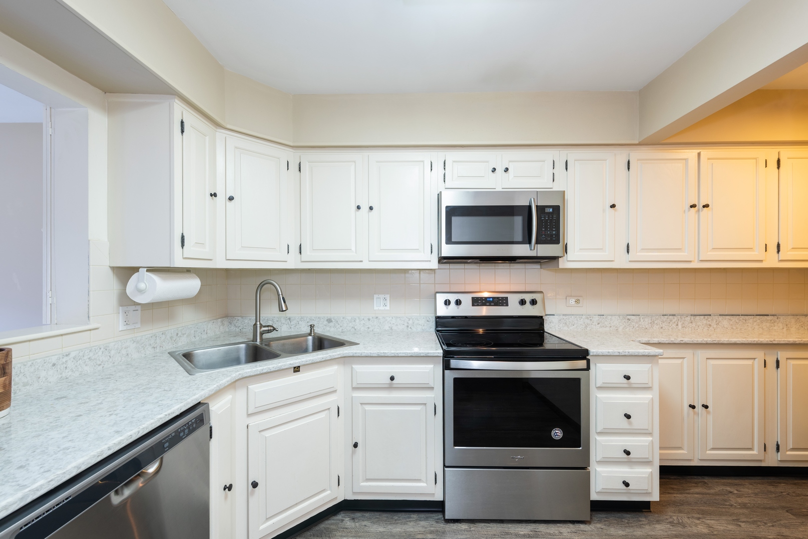 422 South Dee Road Park Ridge, IL 60068 - Photo 6 of 20