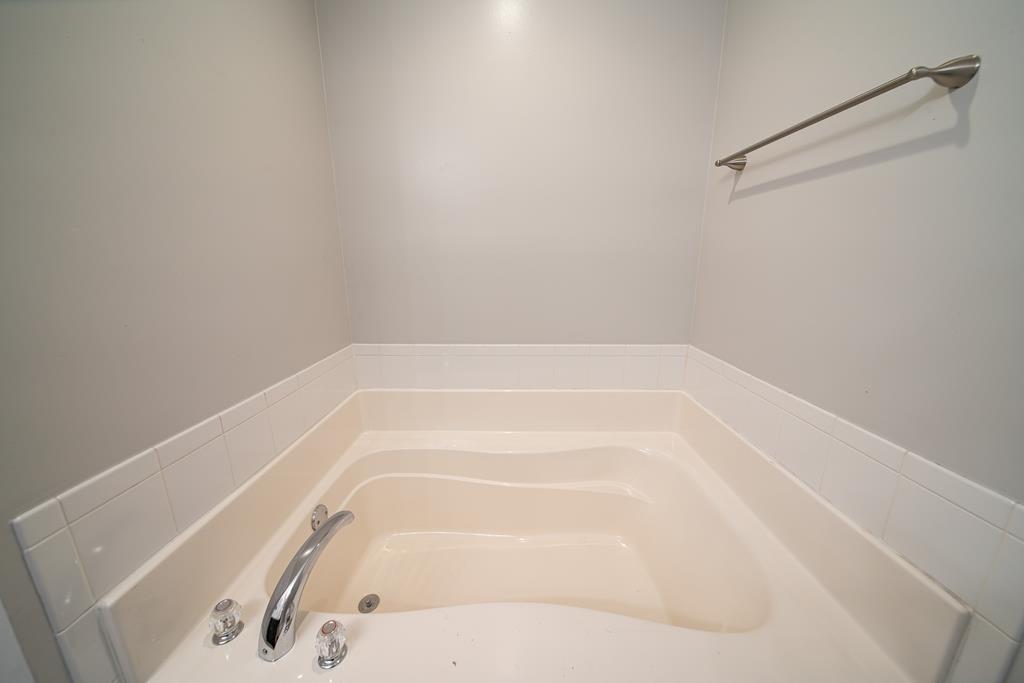 2028 Mitchell Ridge Court Columbus, GA 31907 - Photo 16 of 22 Primary Bathroom