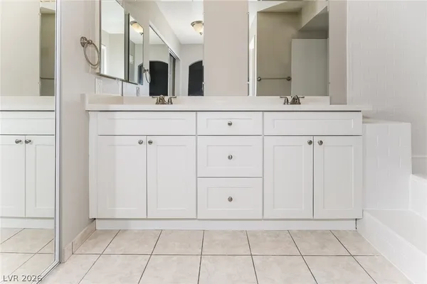 $2,490 | 1712 Ember Glow Circle, Las Vegas, NV 89119