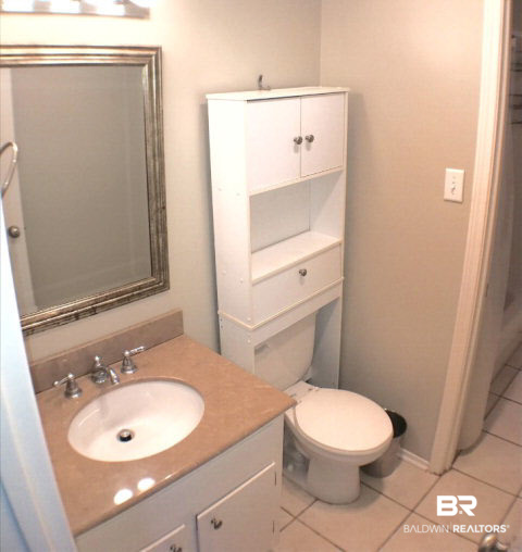 118 Du Rhu Drive Mobile, AL 36608 - Photo 12 of 14 Guest b/vanity