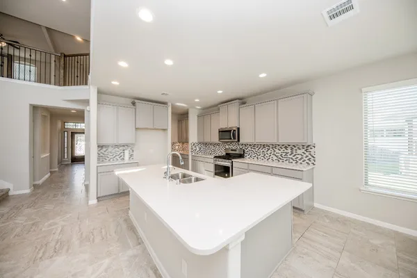 $4,200 | 6301 Superior Drive, League City, TX 77573