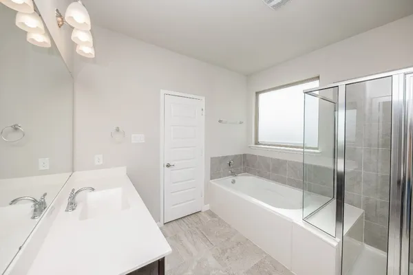 $4,200 | 6301 Superior Drive, League City, TX 77573