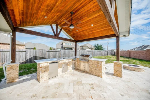 $4,200 | 6301 Superior Drive, League City, TX 77573