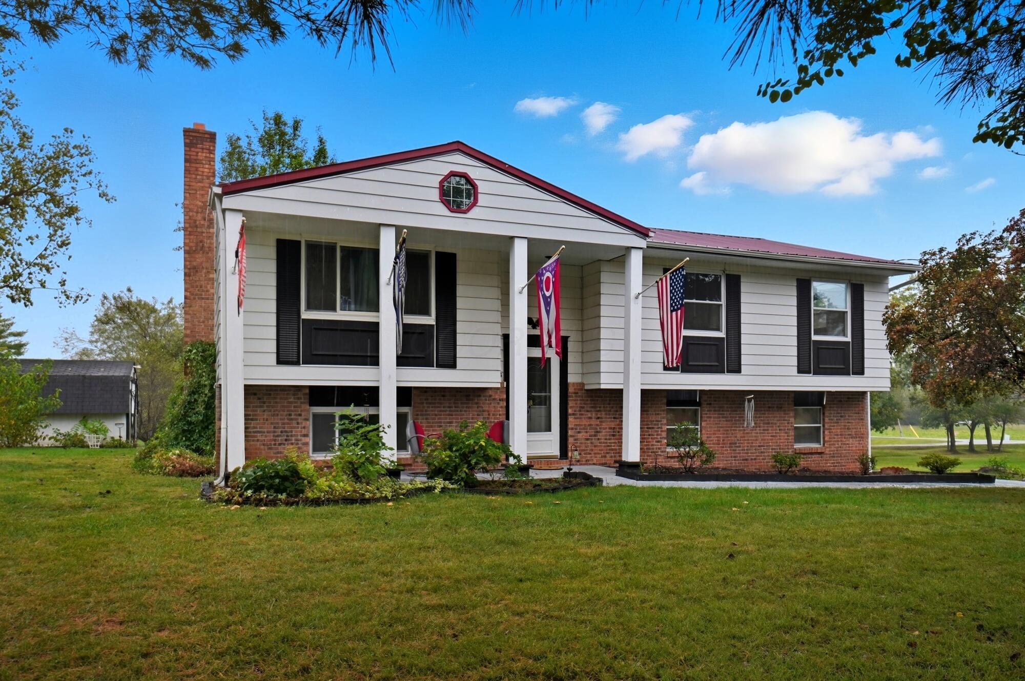 6285 Bausch Road Galloway, OH 43119 - Photo 1 of 54 009