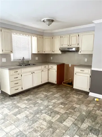 $1,400 | 82 Colette Avenue, Cheektowaga, NY 14227