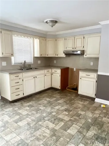 $1,400 | 82 Colette Avenue, Cheektowaga, NY 14227