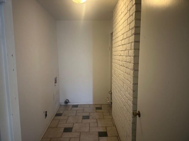 7152 Indian Ridge Trail Dallas, TX 75232 - Photo 14 of 17 a bathroom with a shower and a sink