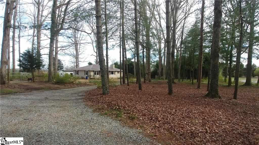 1514 Pinson Farm Road Belton, SC 29627 - Photo 3 of 36 Gallery Image 3