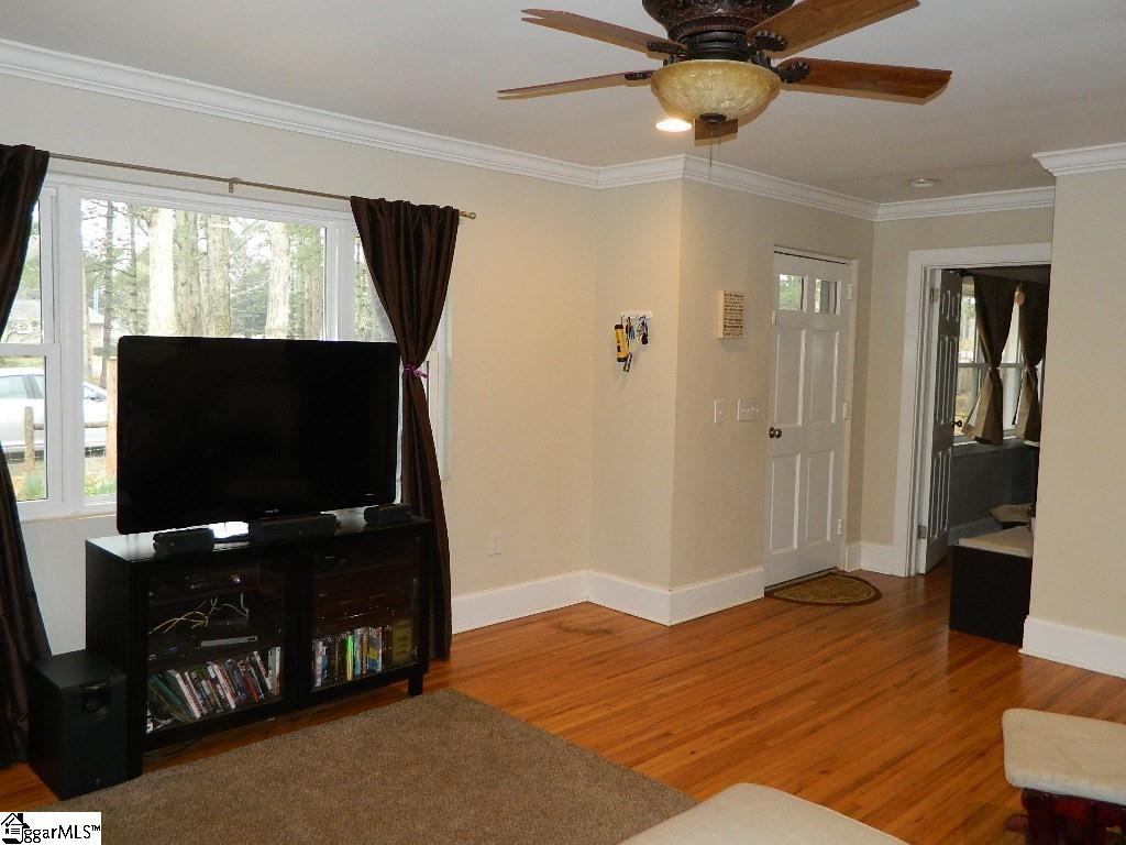 1514 Pinson Farm Road Belton, SC 29627 - Photo 10 of 36 Gallery Image 10