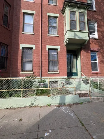 $2,000,000 | 239 Northampton Street, Boston, MA 02118