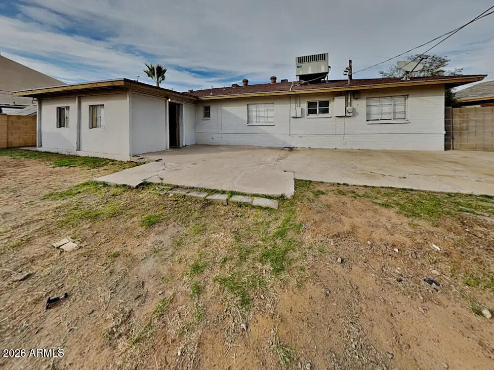 2039 East Osborn Road Phoenix, AZ 85016 - Photo 11 of 17 17