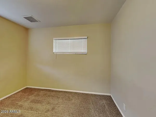 $1,975 | 2039 East Osborn Road, Phoenix, AZ 85016