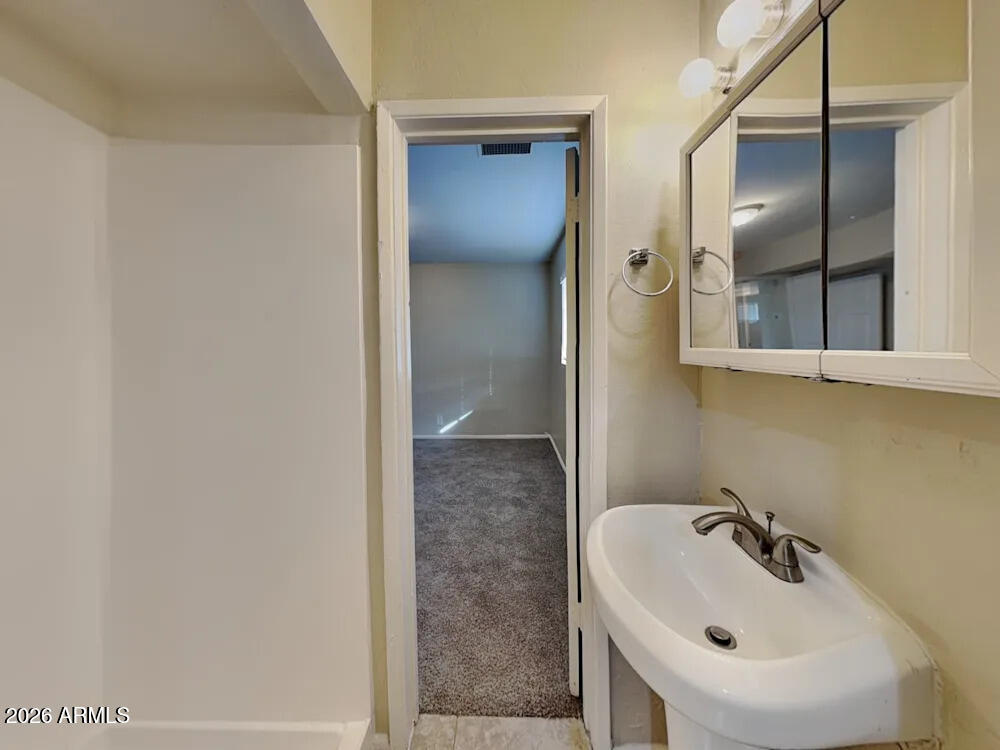 2039 East Osborn Road Phoenix, AZ 85016 - Photo 15 of 17 14