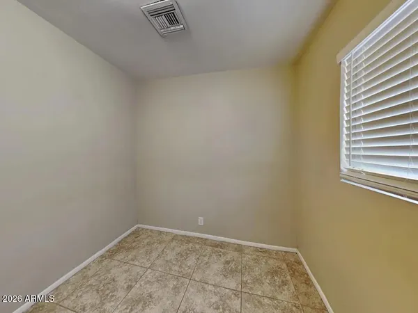 $1,975 | 2039 East Osborn Road, Phoenix, AZ 85016