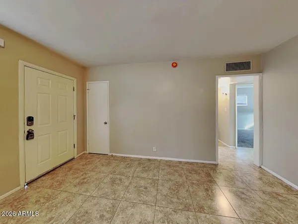 $1,975 | 2039 East Osborn Road, Phoenix, AZ 85016