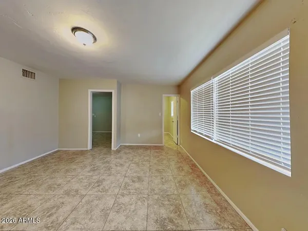 $1,975 | 2039 East Osborn Road, Phoenix, AZ 85016