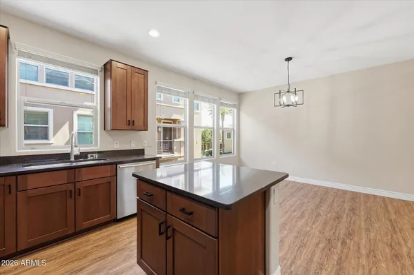 $538,500 | 5550 North 16th Street, Unit 123, Phoenix, AZ 85016