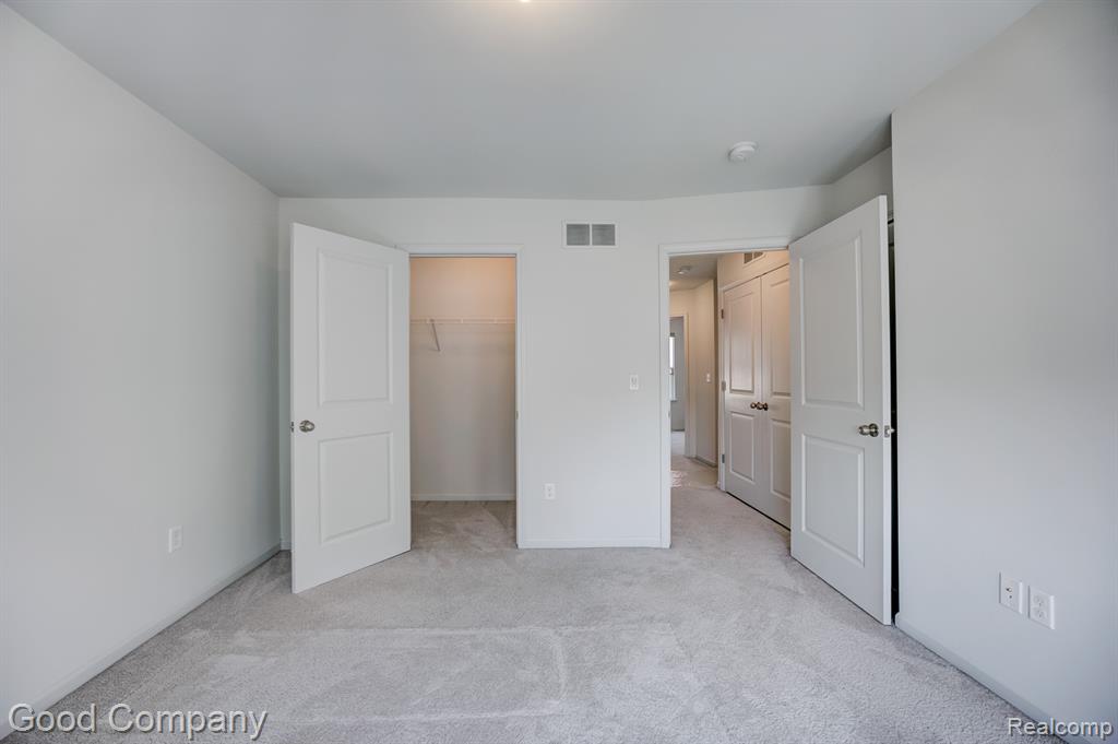 2500 Normandy Road, Unit 29 Royal Oak, MI 48073 - Photo 28 of 51 Gallery Image 28
