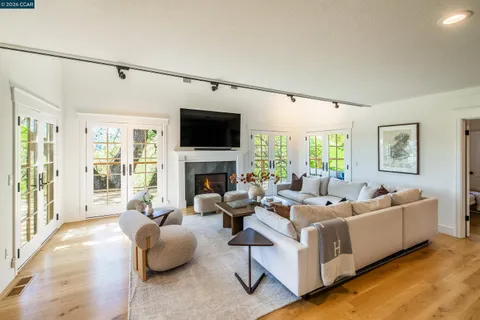 $4,550,000 | 33 Deer Trail, Lafayette, CA 94549