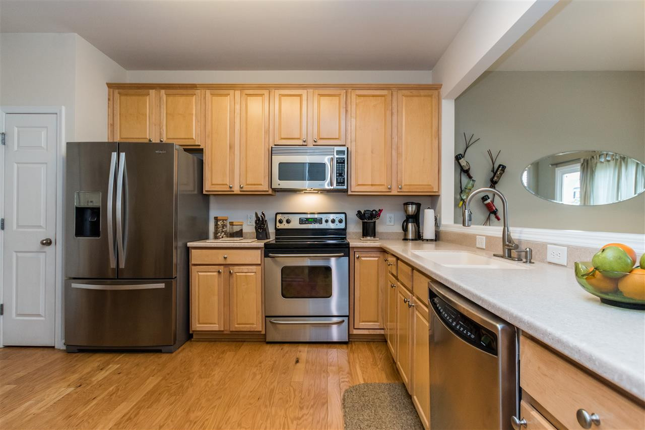 7806 Jeffrey Alan Court Raleigh, NC 27613 - Photo 8 of 23 Kitchen