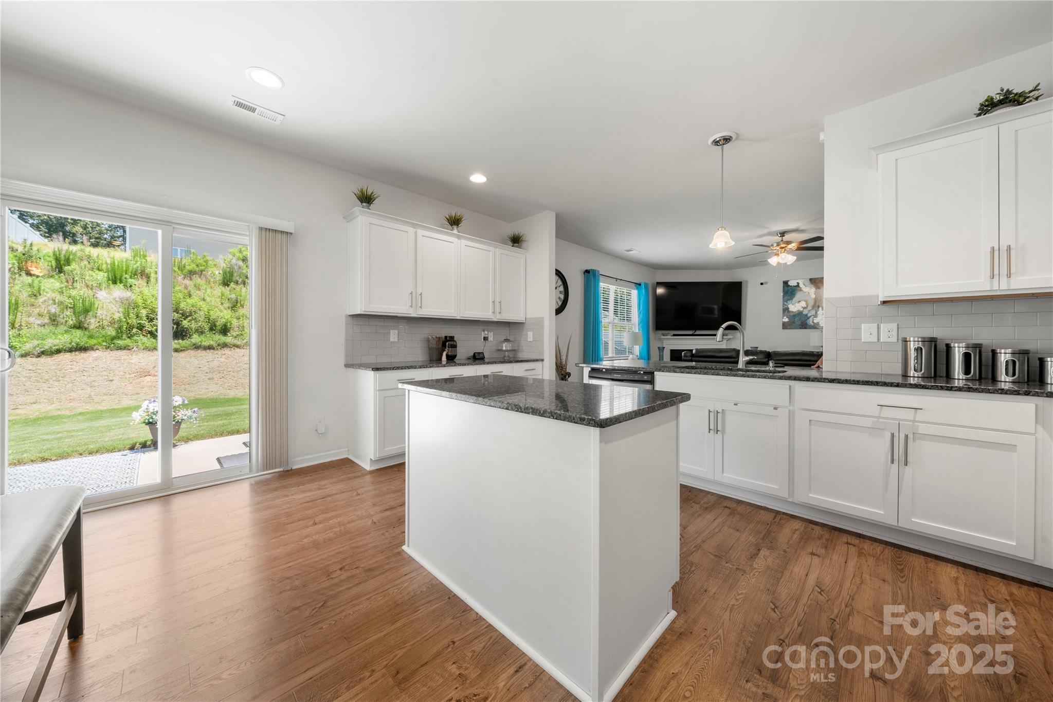 7016 Branch Fork Road Charlotte, NC 28215 - Photo 18 of 44 Gallery Image 18