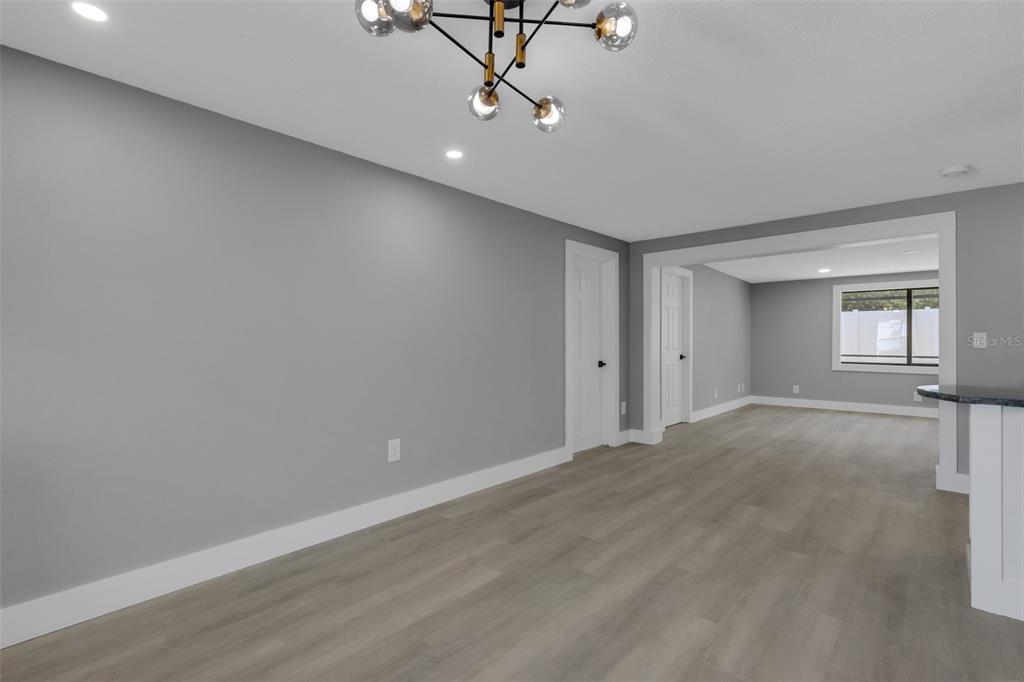4645 Hunter Ridge Drive Sarasota, FL 34233 - Photo 30 of 70