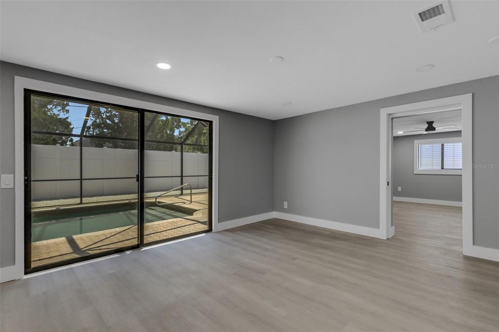 4645 Hunter Ridge Drive Sarasota, FL 34233 - Photo 37 of 70