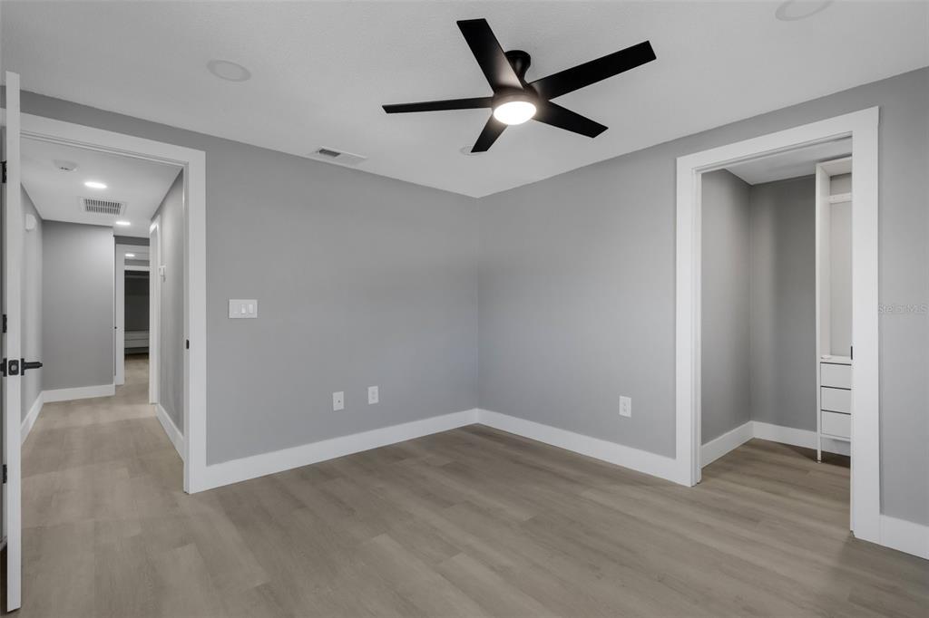 4645 Hunter Ridge Drive Sarasota, FL 34233 - Photo 52 of 70