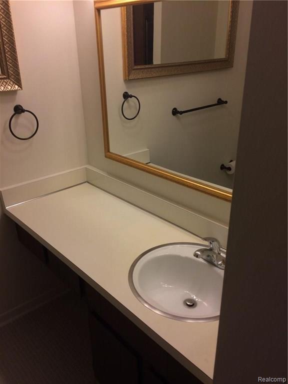 30212 Southfield Road, Unit 238 Southfield, MI 48076 - Photo 18 of 22