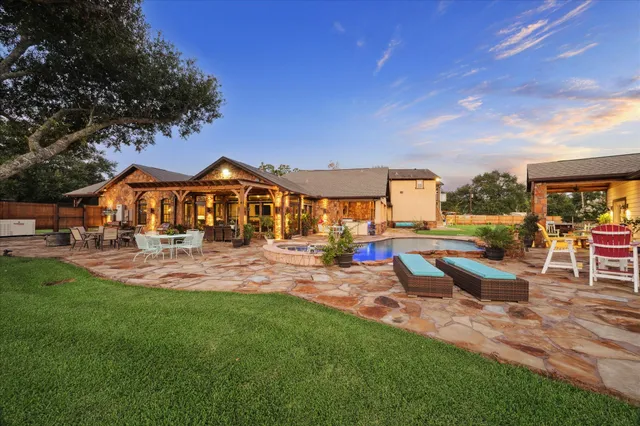 $975,000 | 5022 Riverview Drive, Alvin, TX 77511