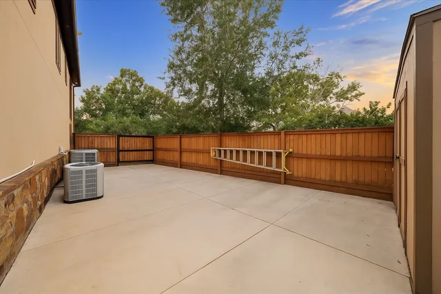 $975,000 | 5022 Riverview Drive, Alvin, TX 77511