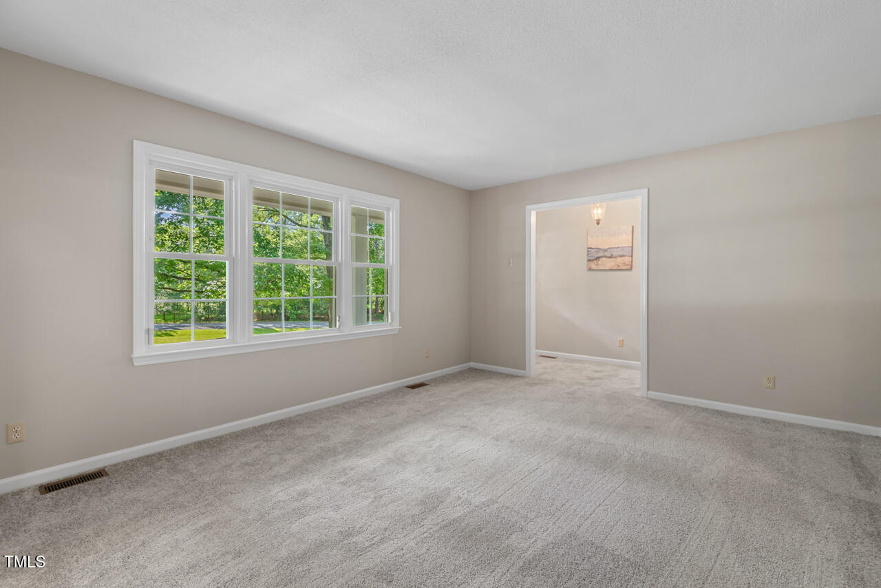 5414 Ventoria Road Durham, NC 27712 - Photo 7 of 51 08