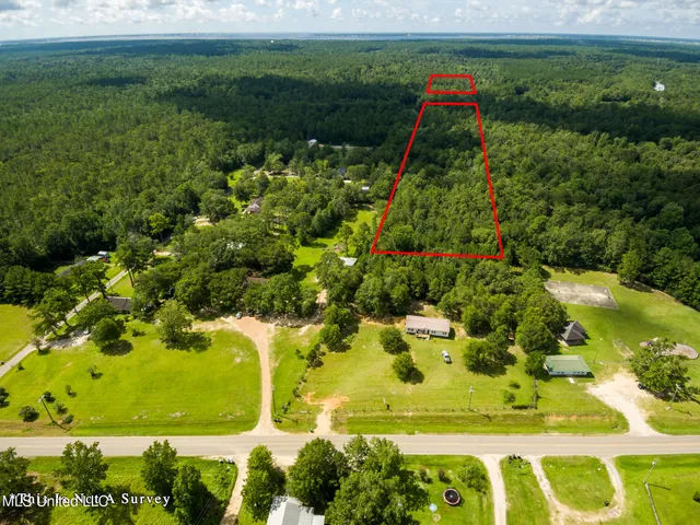 $265,000 | Kiln Delisle Road, Kiln, MS 39556