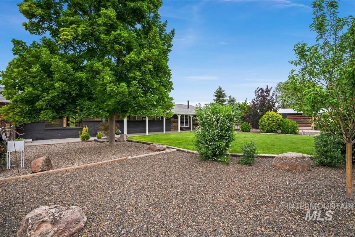 4602 West Central Road Emmett, ID 83617 - Photo 4 of 50