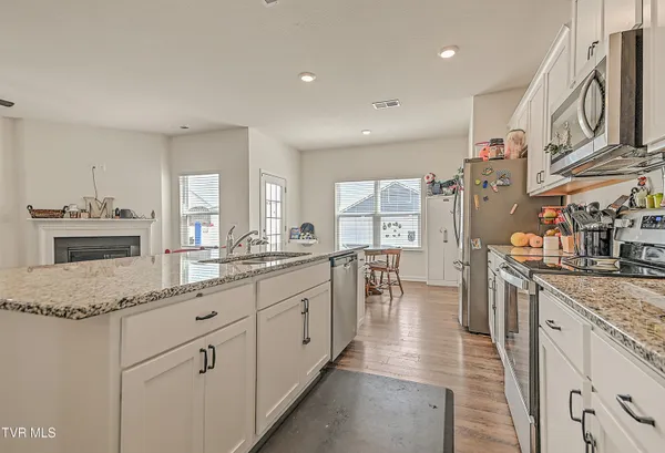 $389,900 | 5399 Wildlife Circle, Piney Flats, TN 37686