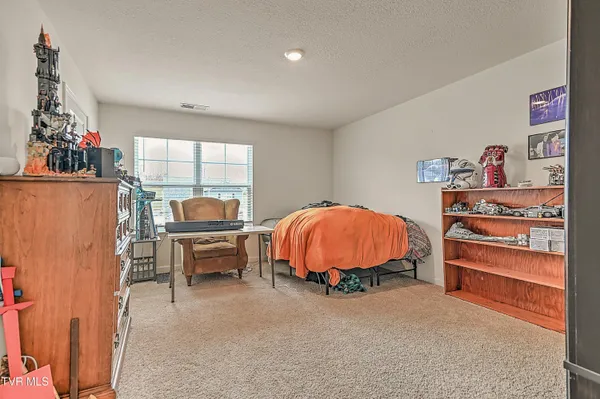 $389,900 | 5399 Wildlife Circle, Piney Flats, TN 37686