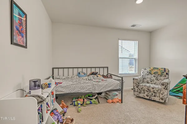 $389,900 | 5399 Wildlife Circle, Piney Flats, TN 37686