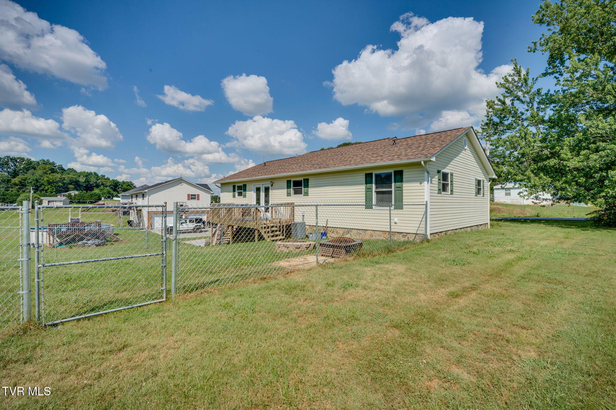 6215 Snapps Ferry Road Afton, TN 37616 - Photo 28 of 32 028