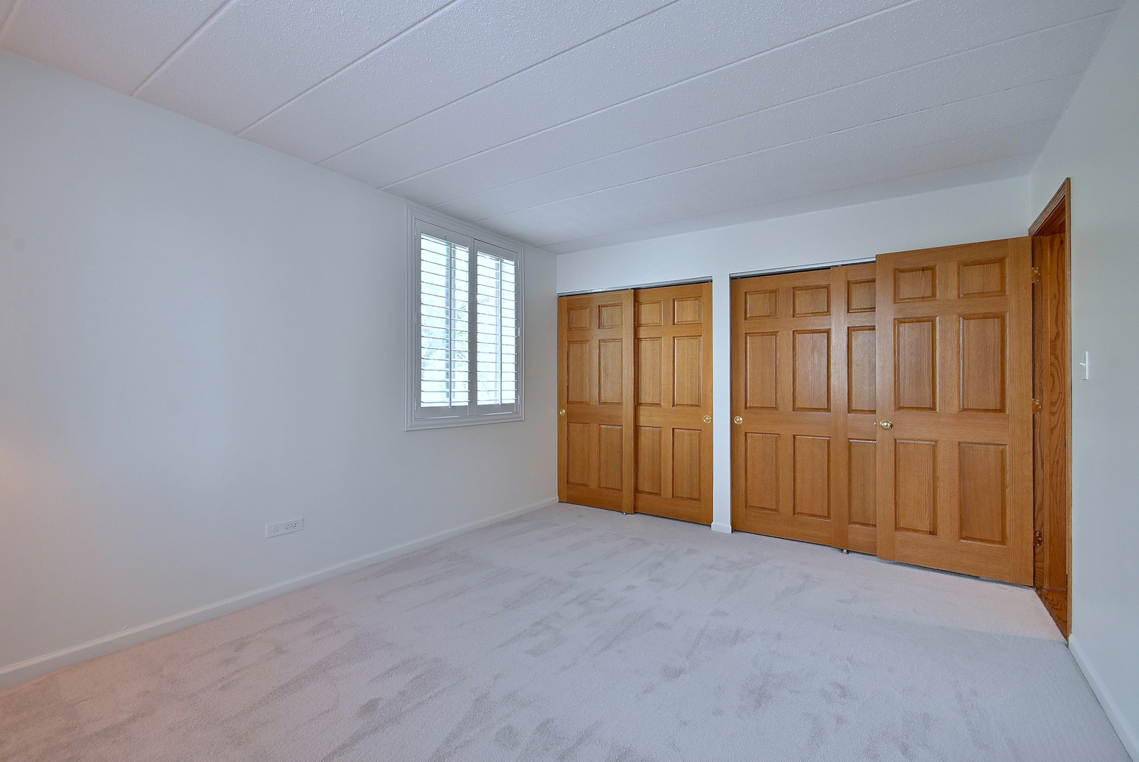 110 West Butterfield Road, Unit 302S Elmhurst, IL 60126 - Photo 27 of 32