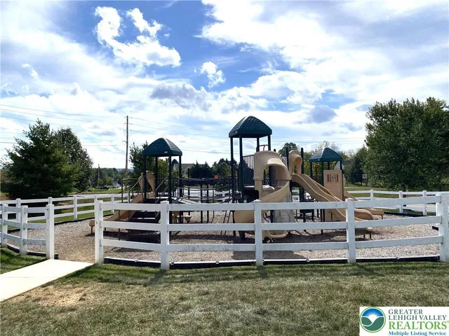 $2,700 | 8641 Cascade Road, Breinigsville, PA 18031