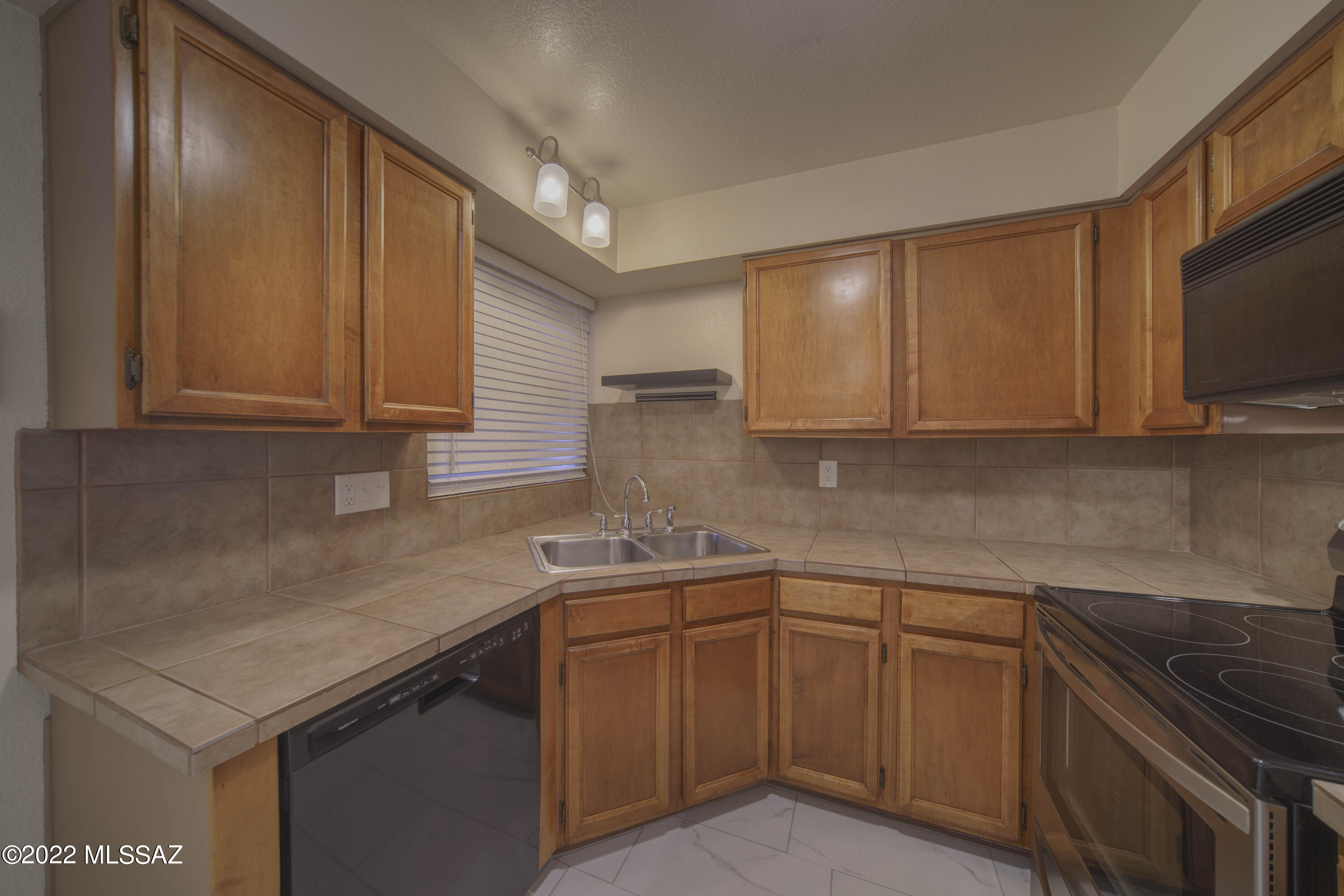 2188 North Pantano Road, Unit 140 Tucson, AZ 85715 - Photo 12 of 35 Gallery Image 12