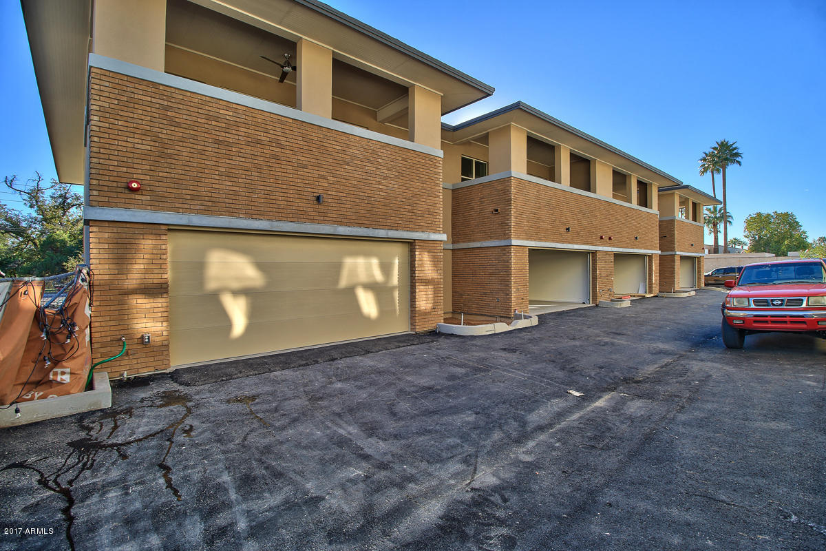 1400 East Bethany Home Road, Unit 22 Phoenix, AZ 85014 - Photo 30 of 60 1400-E-Bethany-Home-Rd-41