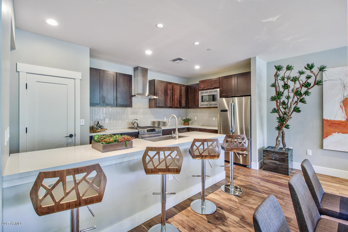 1400 East Bethany Home Road, Unit 22 Phoenix, AZ 85014 - Photo 9 of 60 1400-E-Bethany-Home-Rd-20