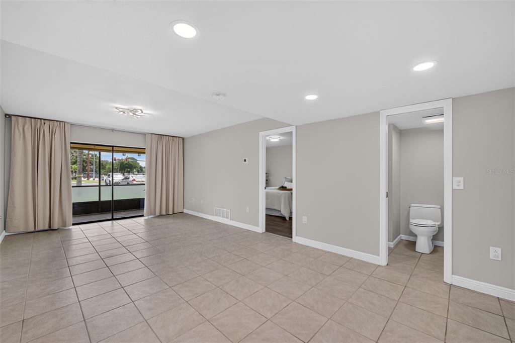 503 Albee Farm Road, Unit B25 Venice, FL 34285 - Photo 7 of 47 Gallery Image 7
